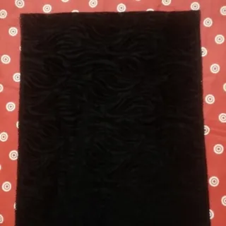 شال مخمل مشکی