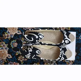 کقش لژدار کنفی