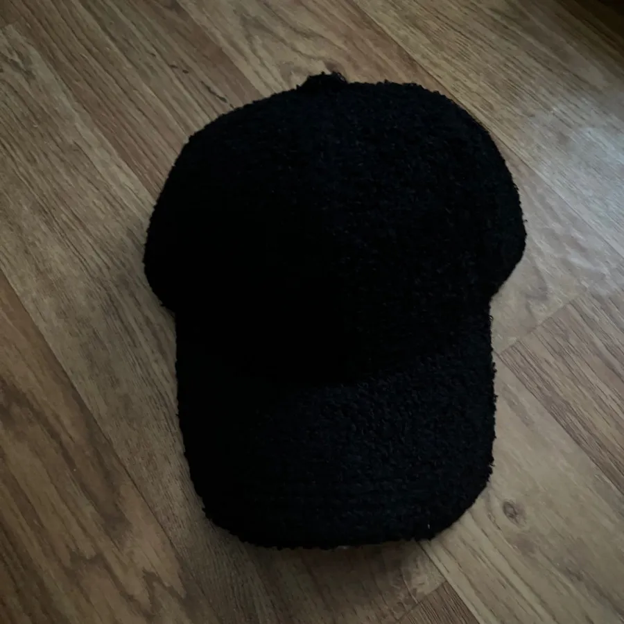 کلاه مشکی تدی