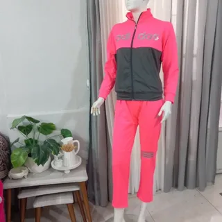 ست لباس ورزشی