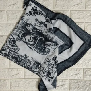 روسری طرح جنگل