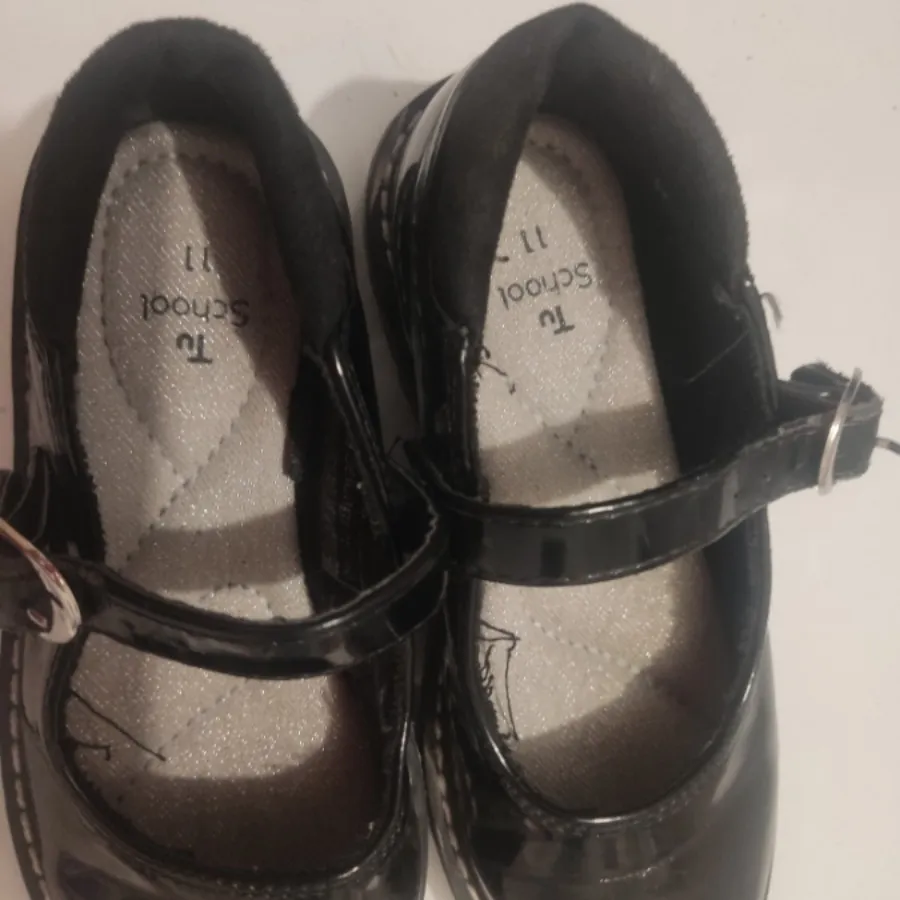 کفش انگلیسی دخترانه ورنی