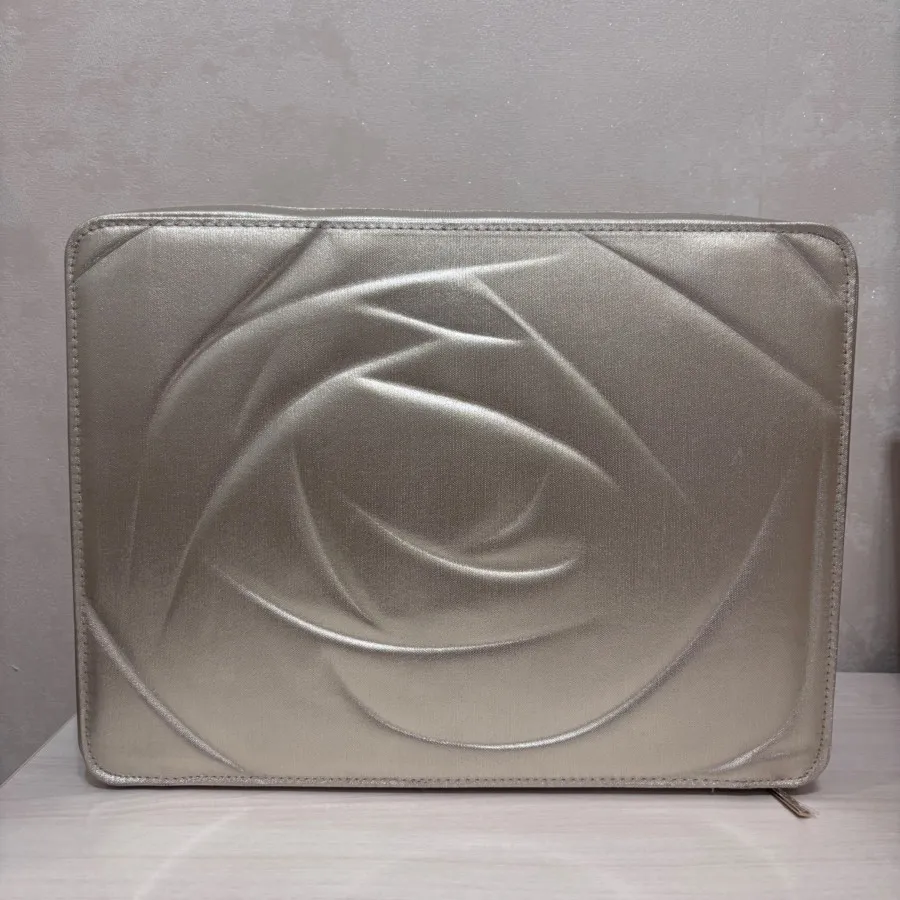 کیف طلایی لانکوم