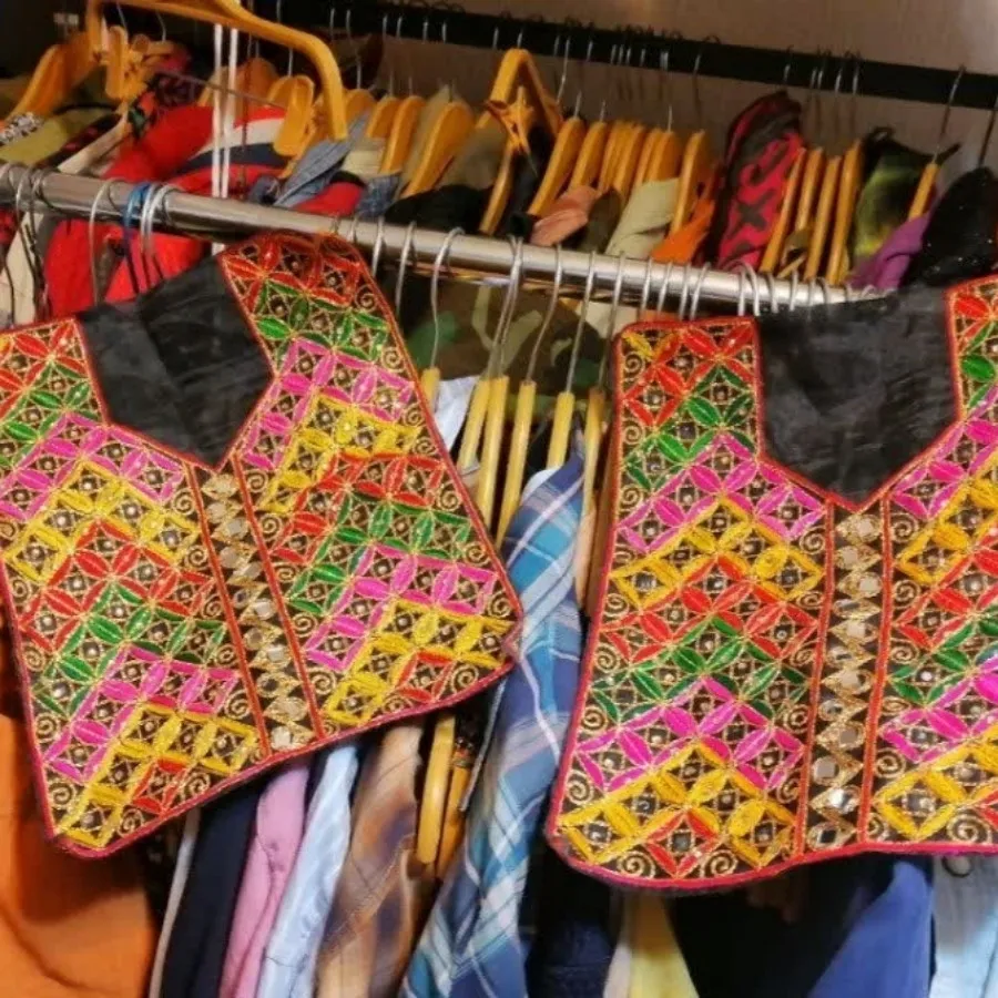 2تاخرج کار یقه
هندی باهم