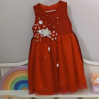 پیراهن زیبا قرمز 3تا4سال