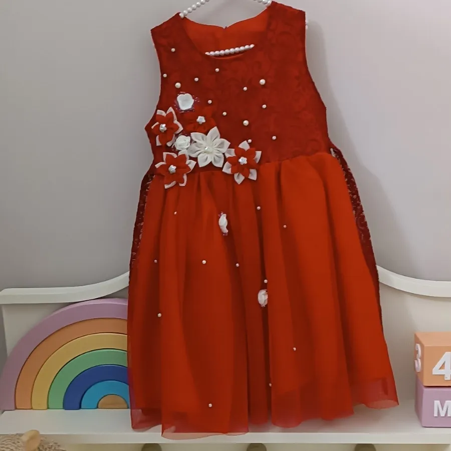 پیراهن زیبا قرمز 3تا4سال