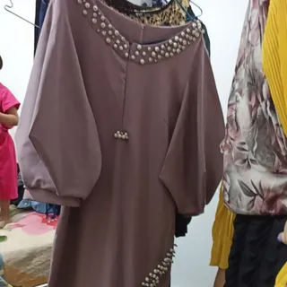 تعدادی لباس