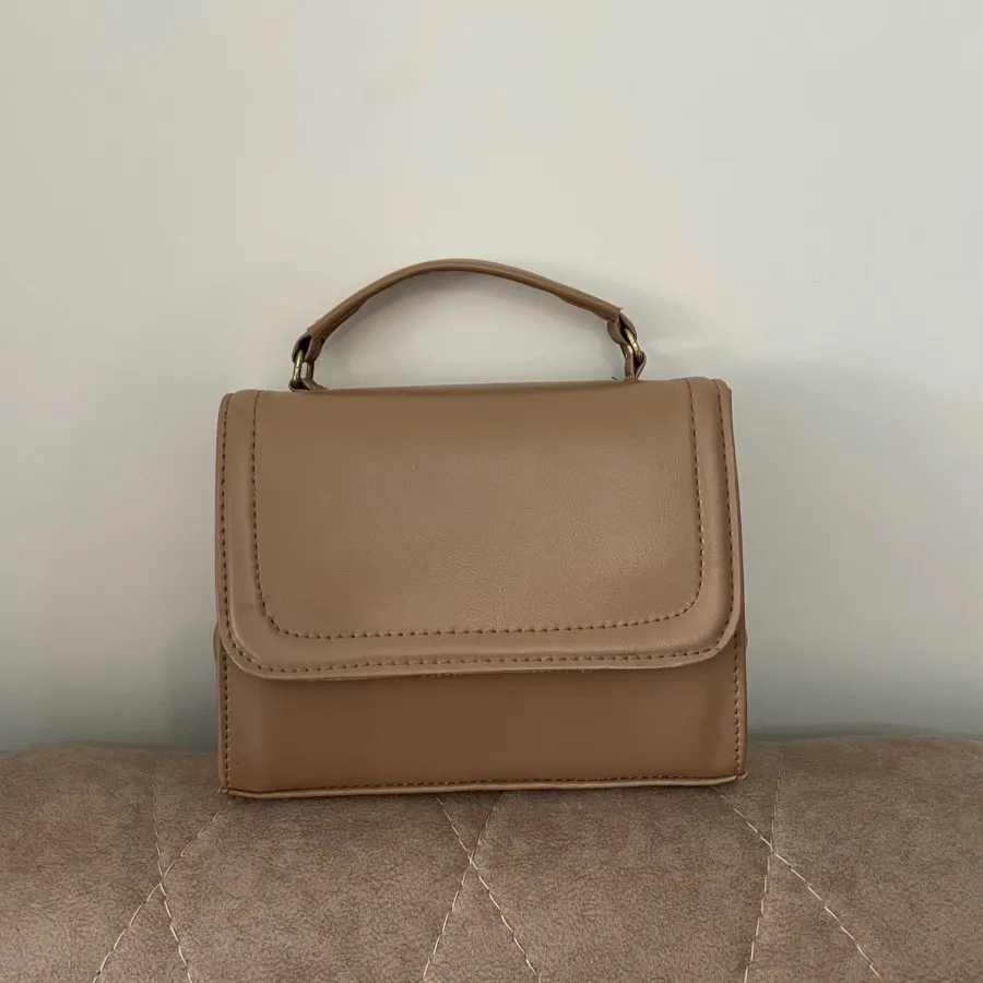 کیف رو دوشی