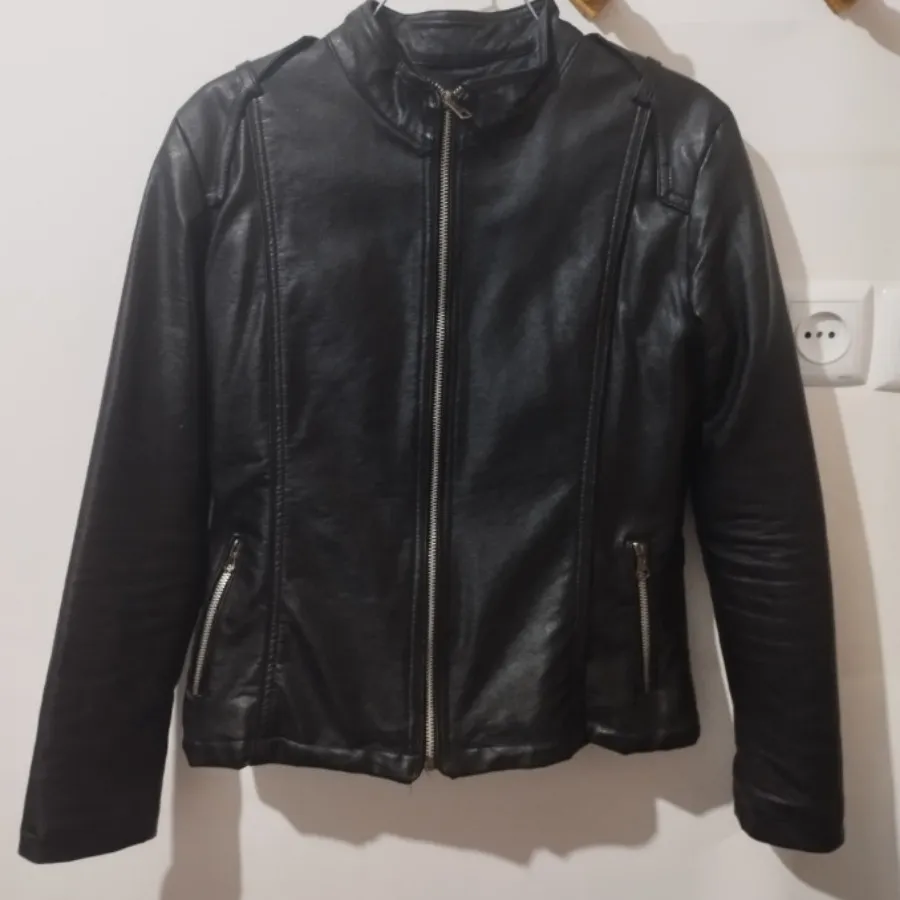 کت چرم کوتاه