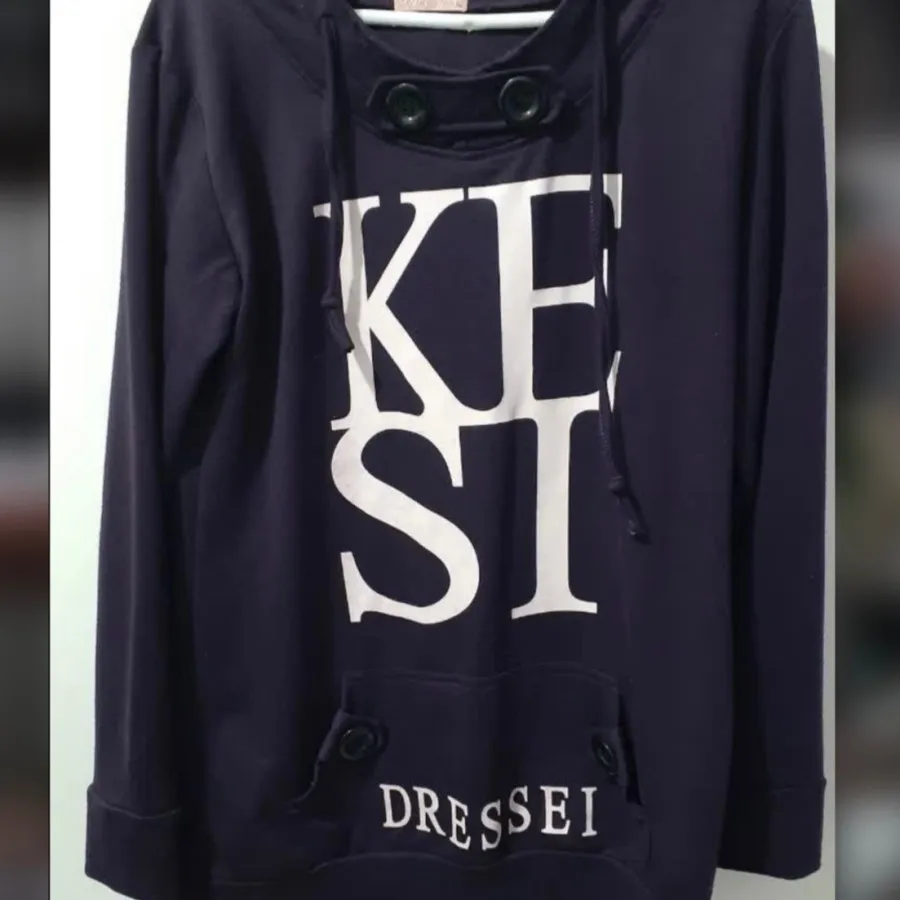 هودی کلاهدار