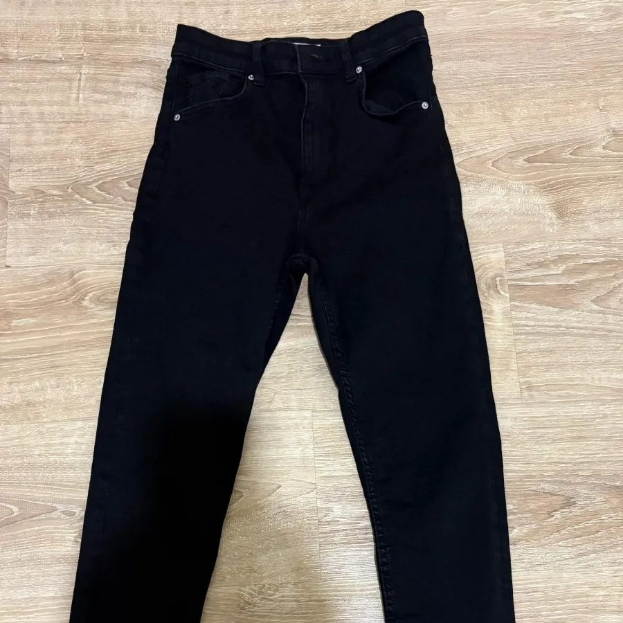 جین اسکینی برشکا