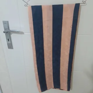 روسری ساتن قواره دار