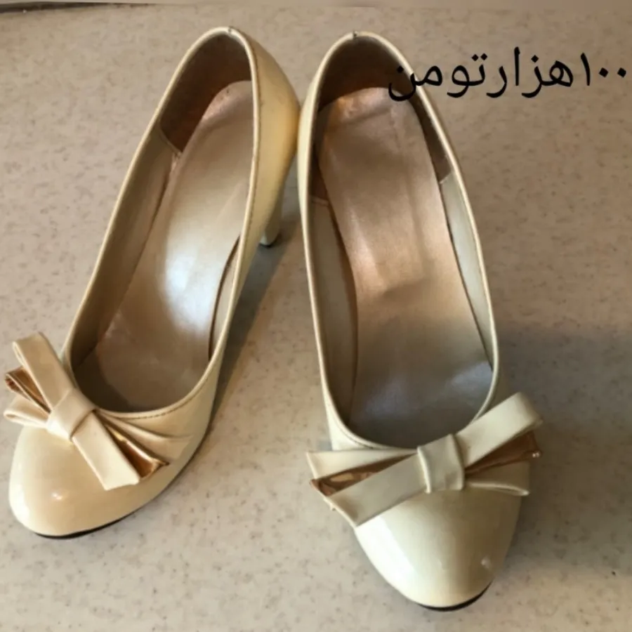 کفش مجلسی شیری رنگ