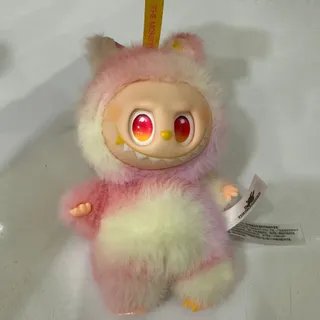 عروسک لبوبو