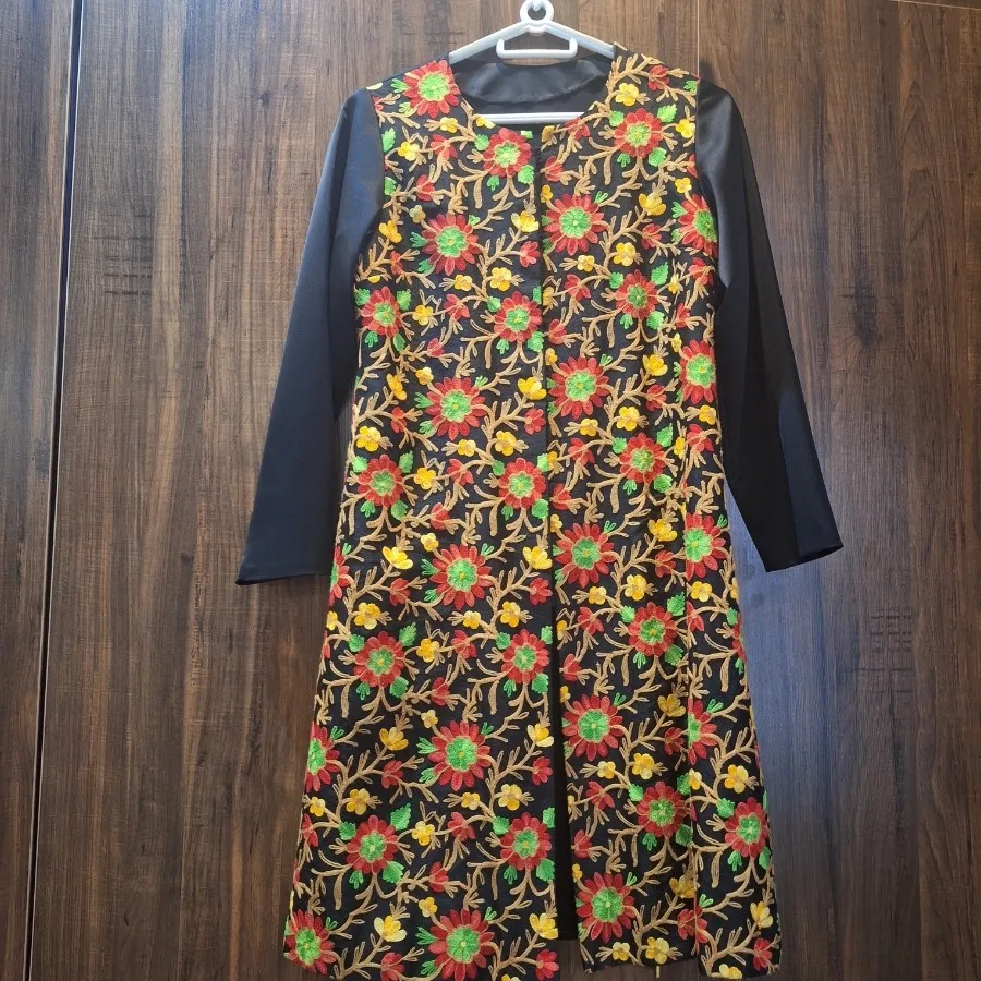 مانتو سوزن دوزی مجلسی