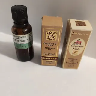 سه عدد اسانس