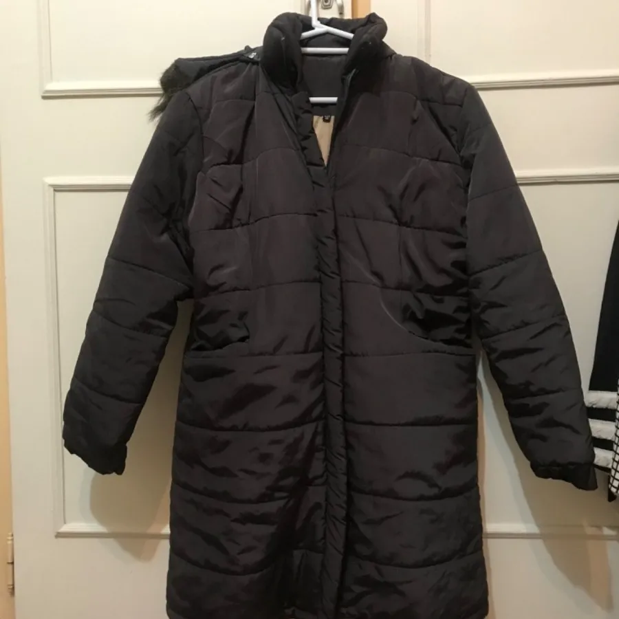 کاپشن بارونی کلاهدار