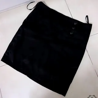 دامن ساتن کوتاه مشکی