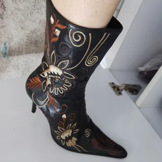 نیم بوت گلدوزی شده برند