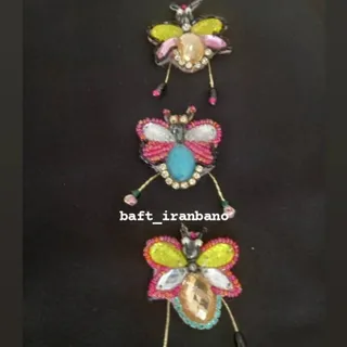 سنجاق سینه منجق بافی