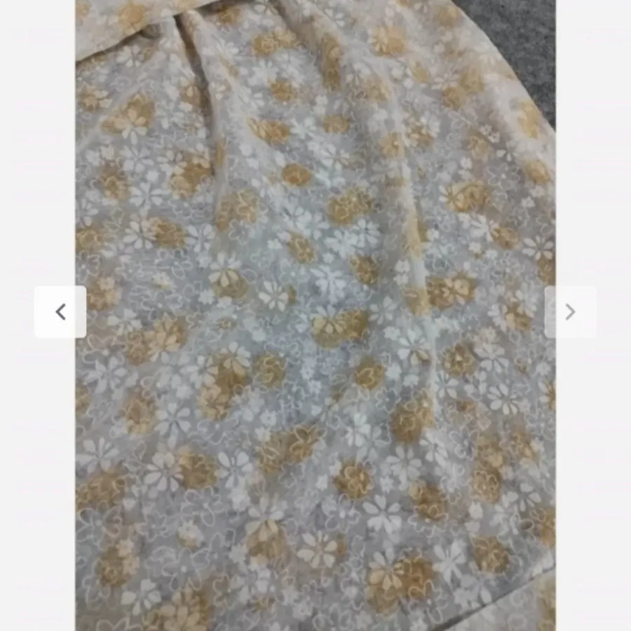 پارچه چادر دوخته شده