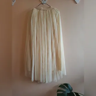 دامن بلند توری