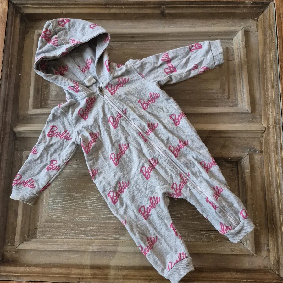 سرهمی کلاه دار باربی