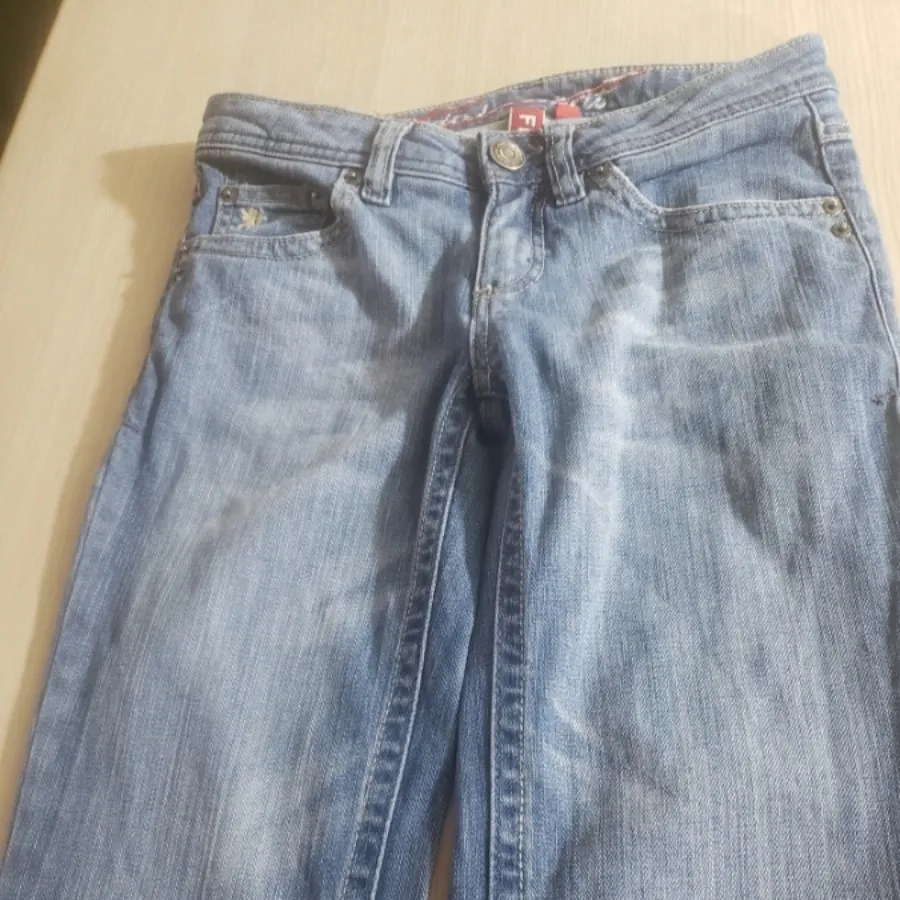 شلوار جین زنانه آبی