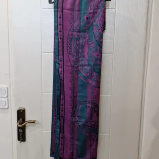 روسری زنانه