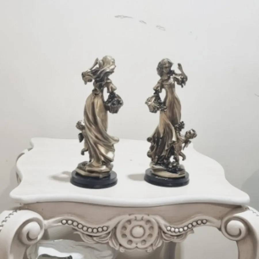 مجسمه دو قولو