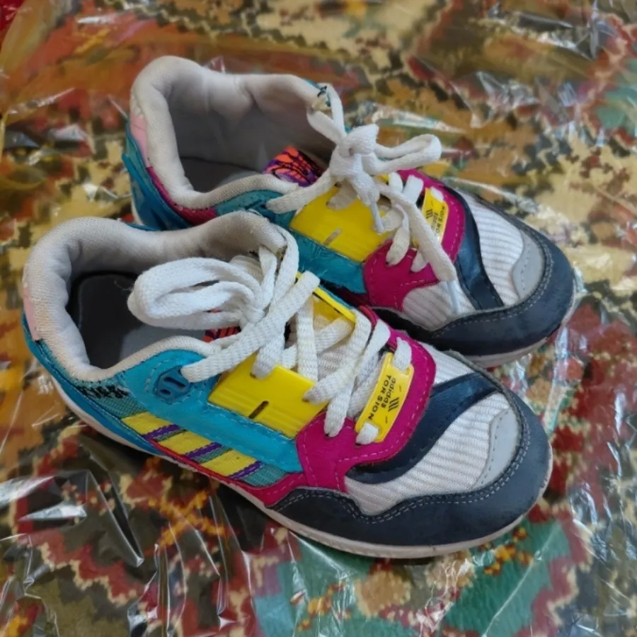 کتونی بچگانه