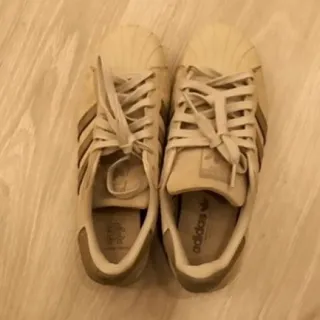 کفش سوپر استار آدیداس