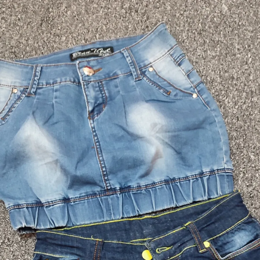 تعدادی شلوار