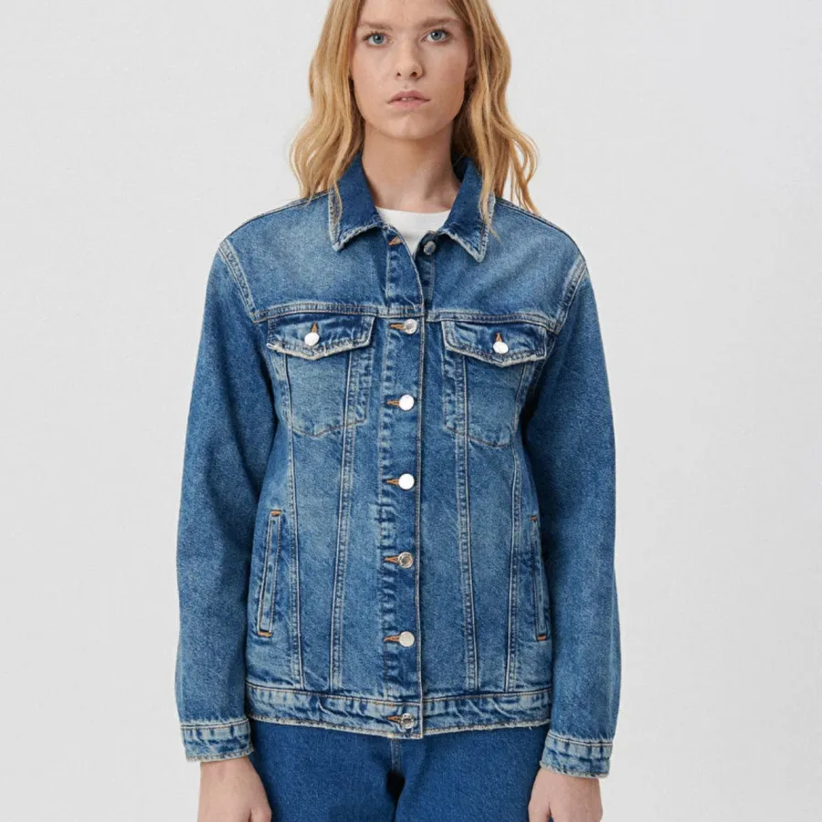 کت جین ماوی