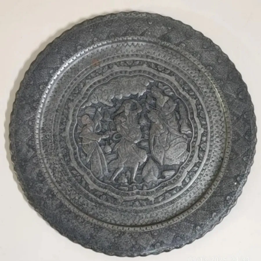 دیوارکوب قدیمی مسی