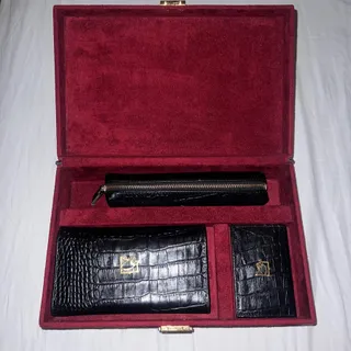 ست هدیه زنانه چرم برندمنط