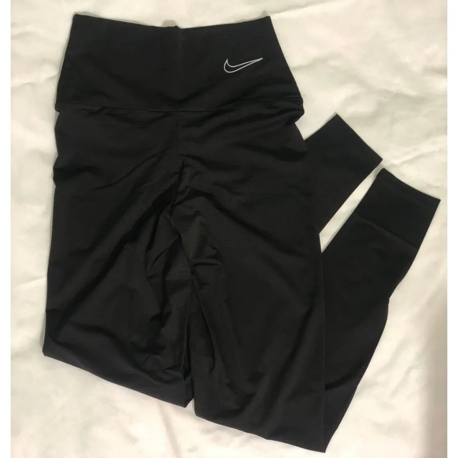 لگ ورزشی پشت چین