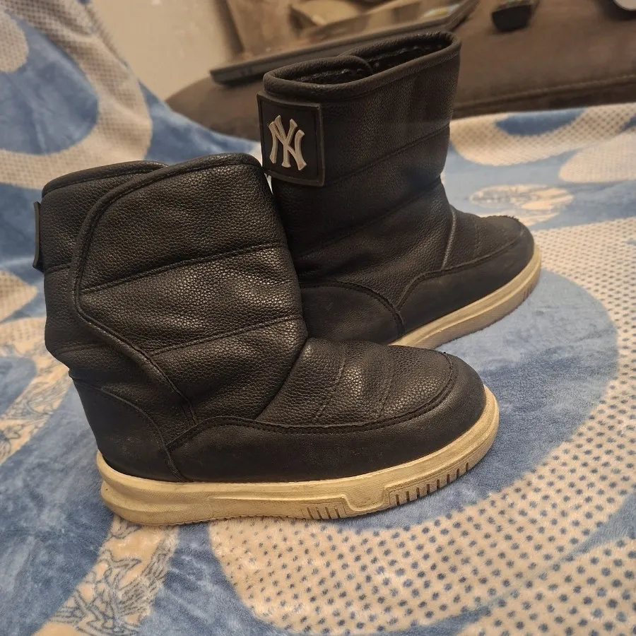 چکمه زمستانی خارجی