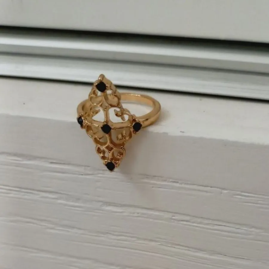 انگشتر جذاب و زیبا