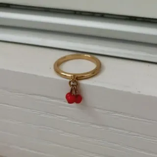 انگشتر جذاب و زیبا