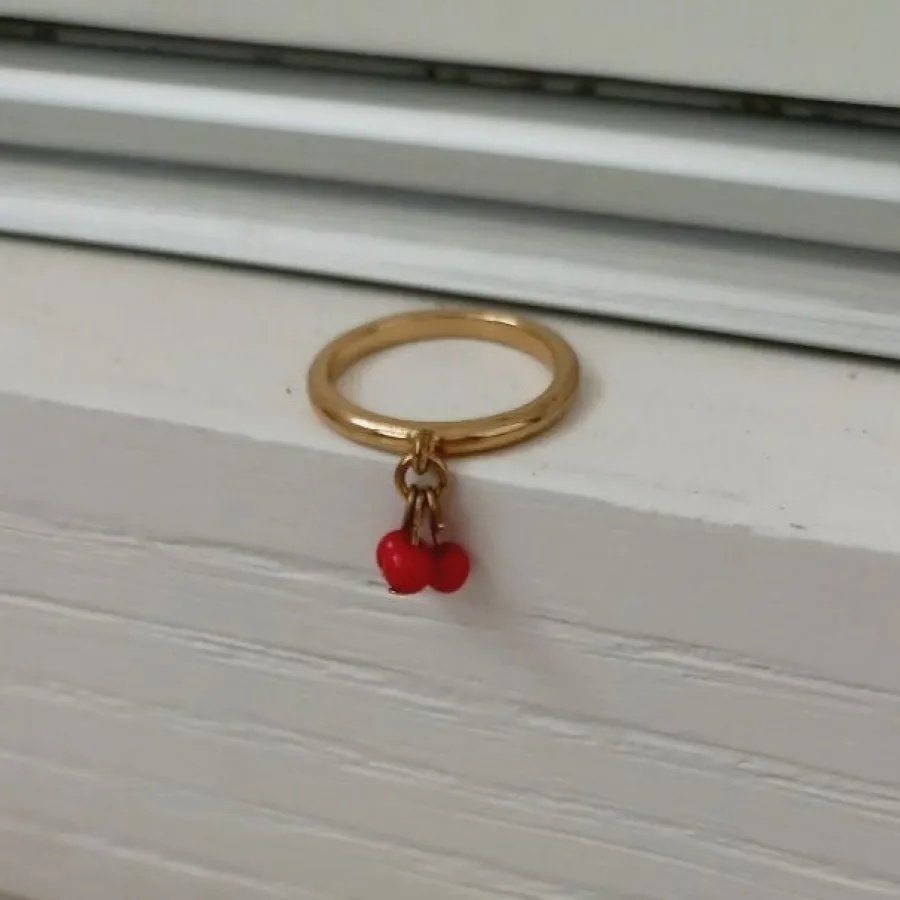 انگشتر جذاب و زیبا