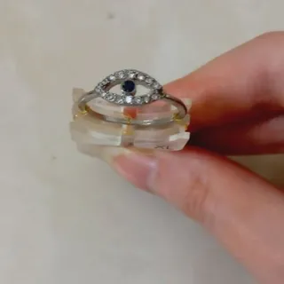 انگشتر جذاب و زیبا