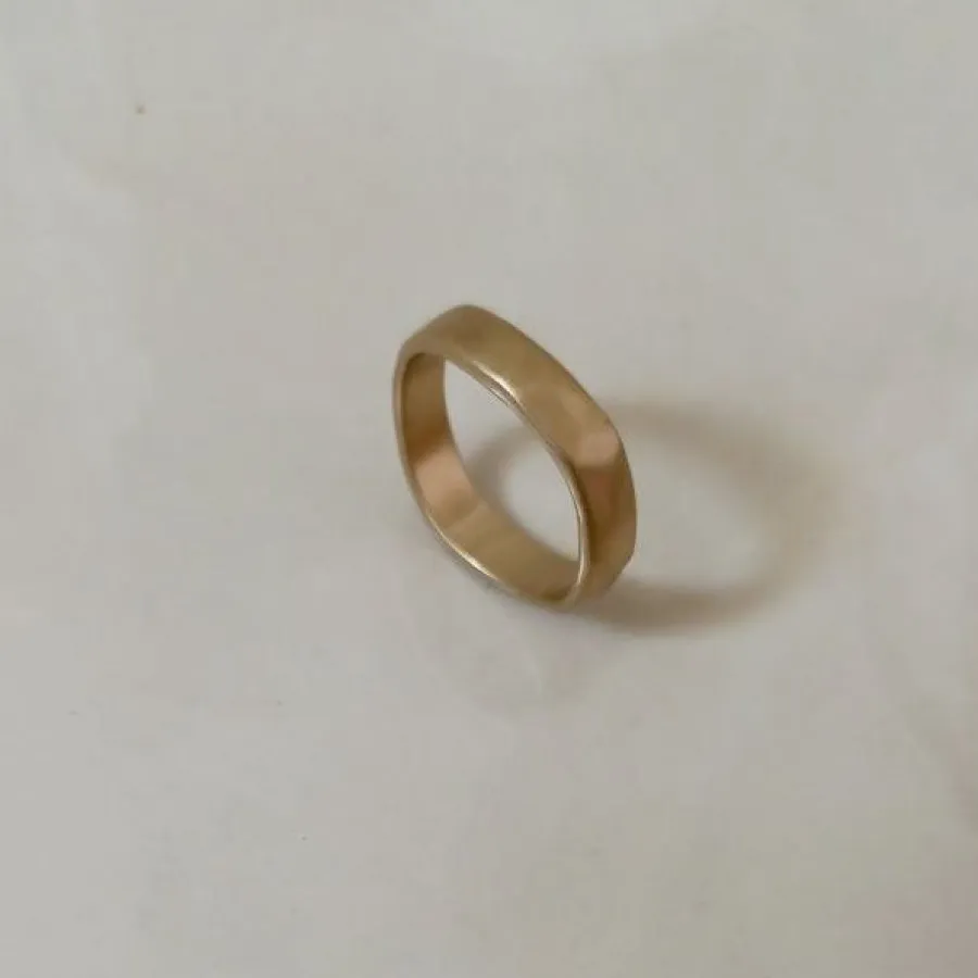 انگشتر جذاب و زیبا