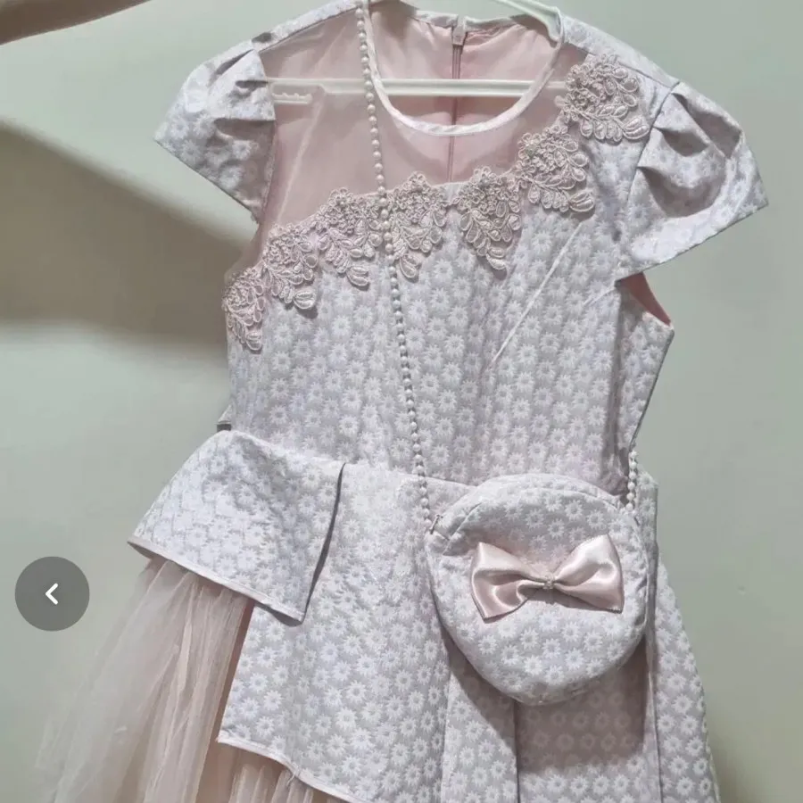 پیراهن دخترانه