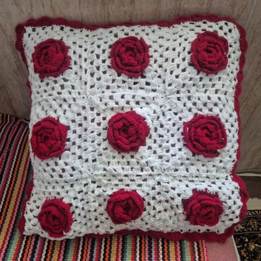 رو کوسن بافتنی