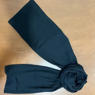 شال مشکی زمستانه