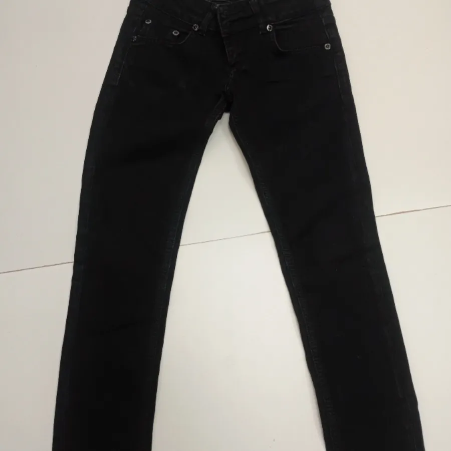 شلوار جین مشکی