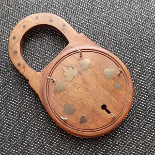 جا کلیدی دیواری