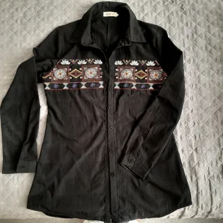 بلوز دکمه دار مشکی زنانه