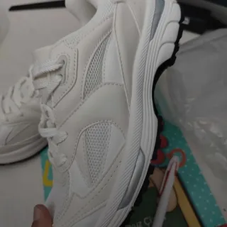 کتونی اویشو